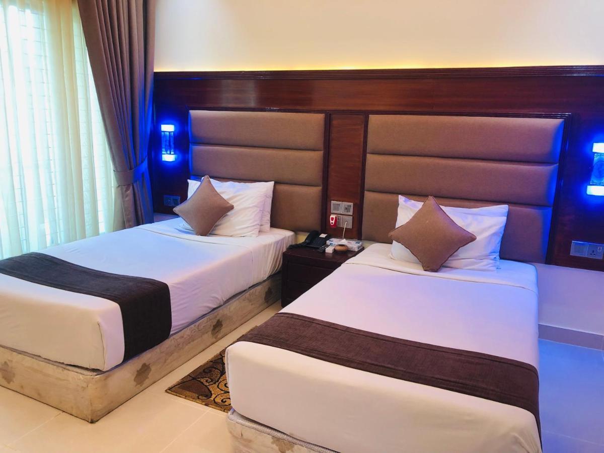 Uni Resort Cox's Bazar Buitenkant foto