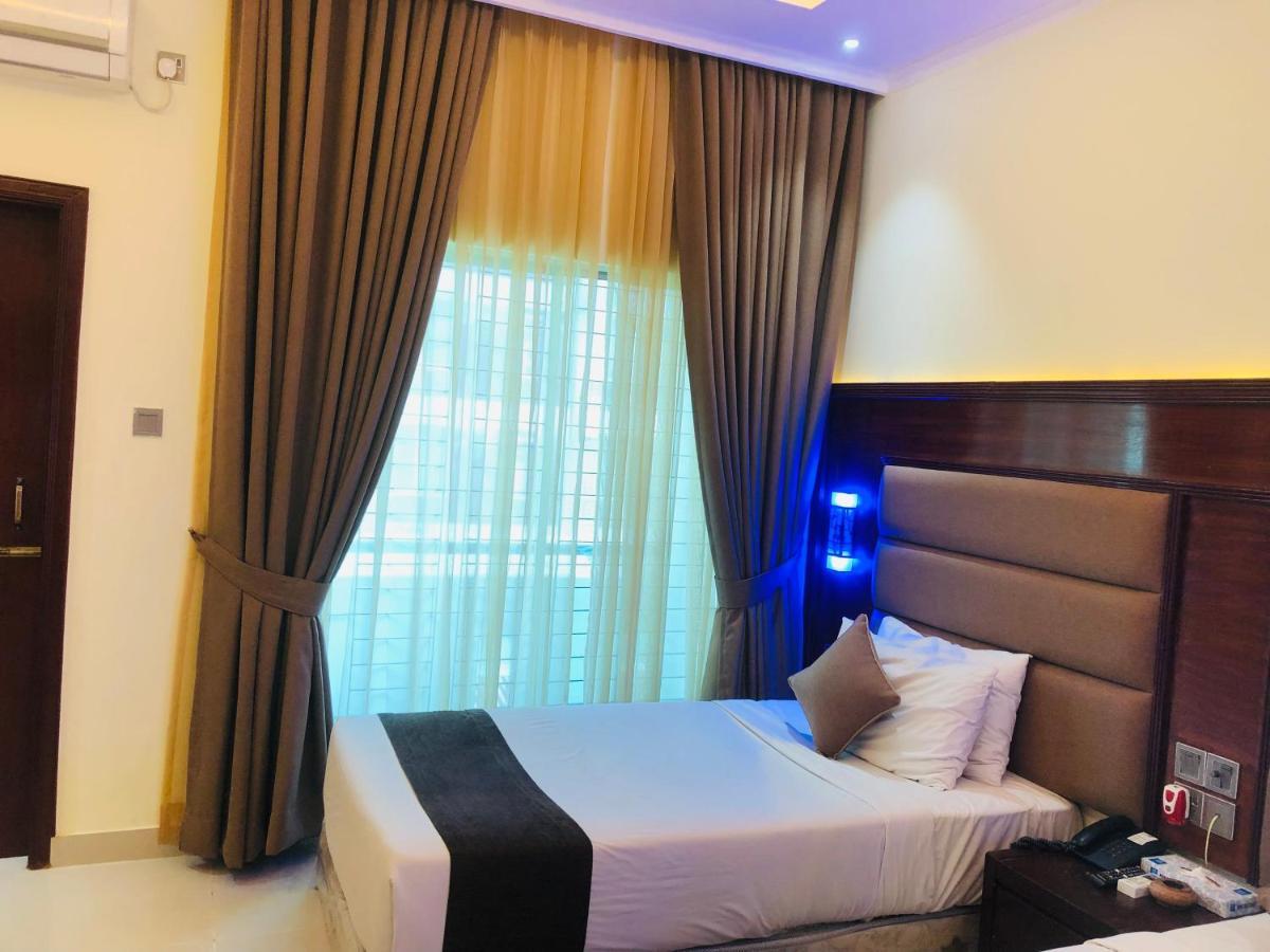 Uni Resort Cox's Bazar Buitenkant foto