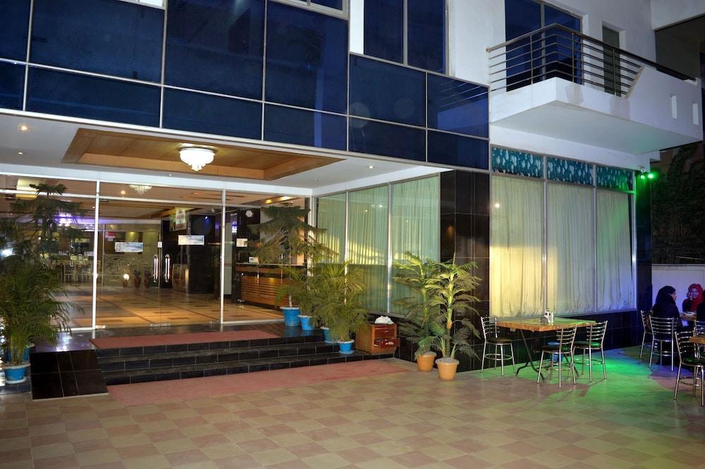 Uni Resort Cox's Bazar Buitenkant foto