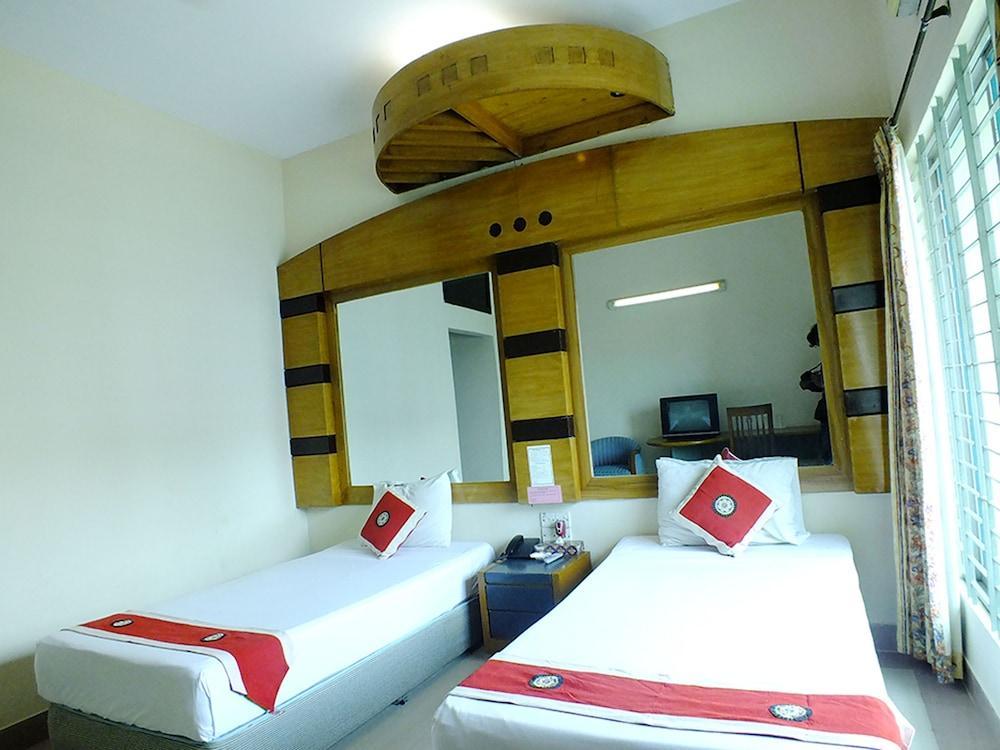 Uni Resort Cox's Bazar Buitenkant foto