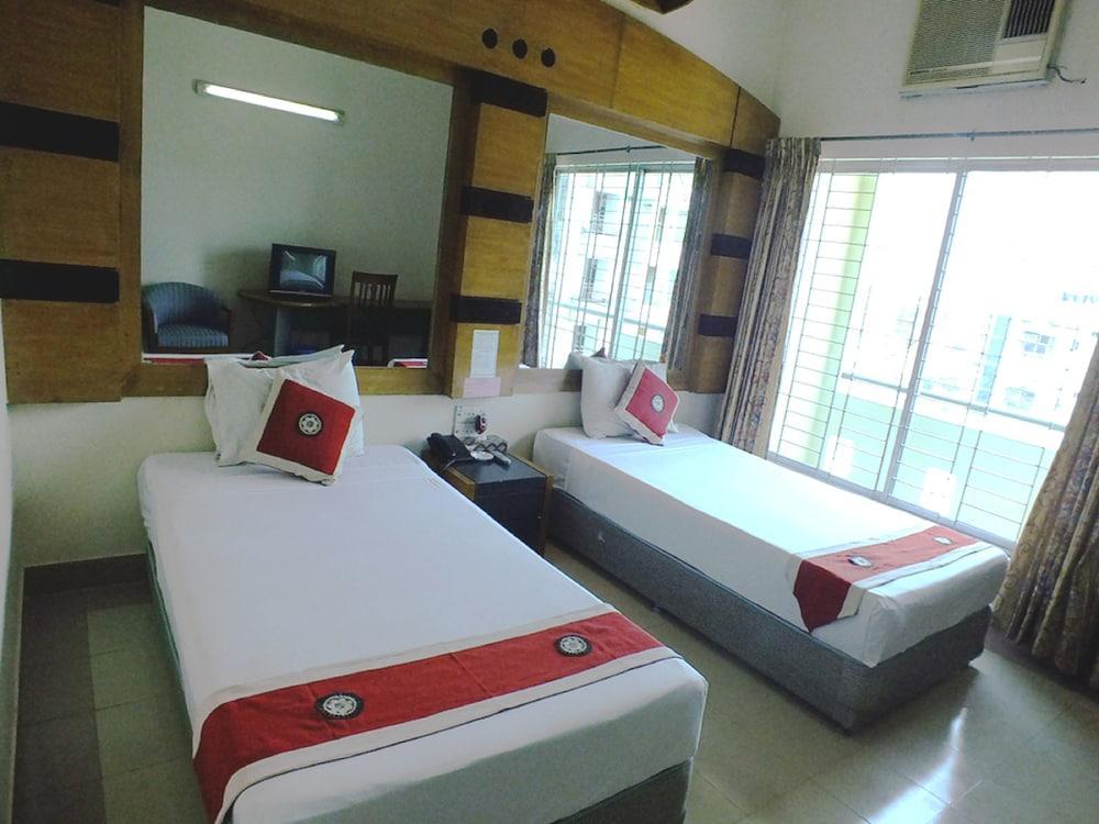 Uni Resort Cox's Bazar Buitenkant foto