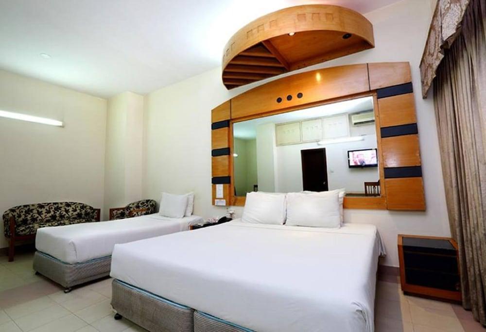 Uni Resort Cox's Bazar Buitenkant foto