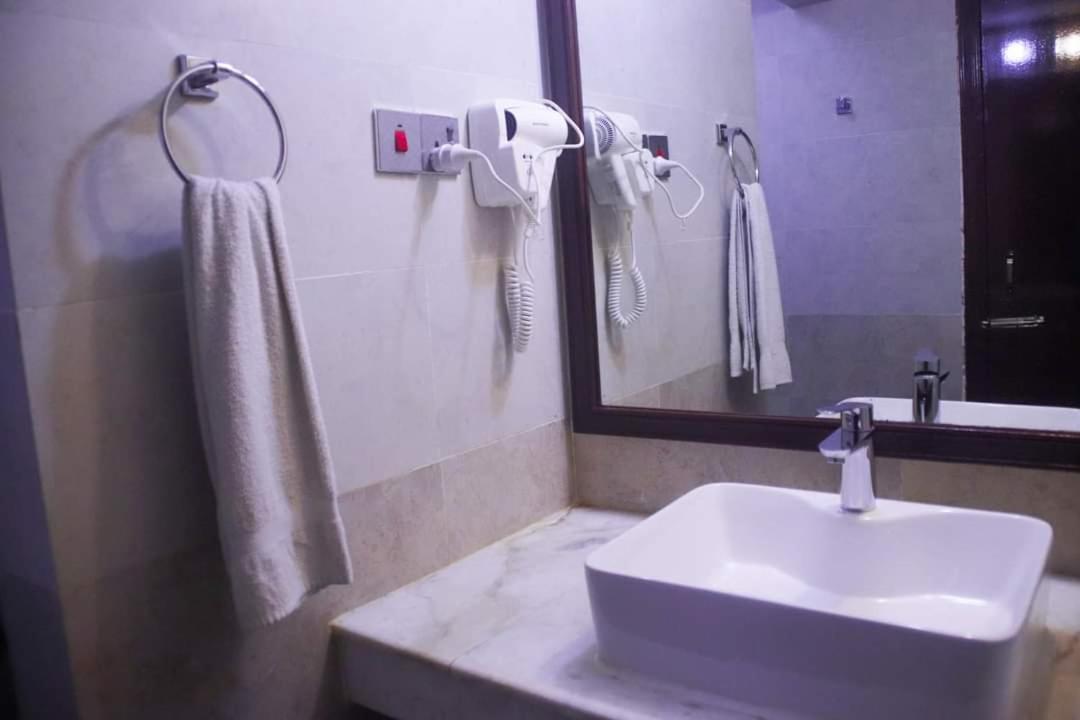 Uni Resort Cox's Bazar Buitenkant foto